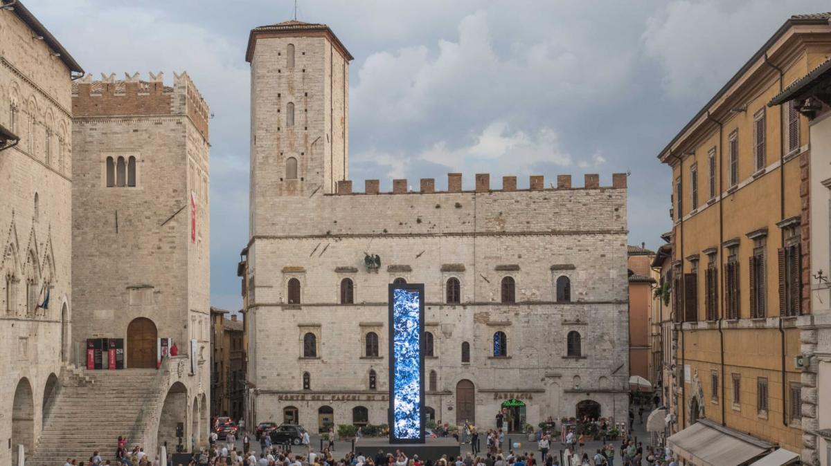Todi ricorderà domenica Fabrizio Plessi, aprendo gratuitamente al pubblico le Cisterne Romane
