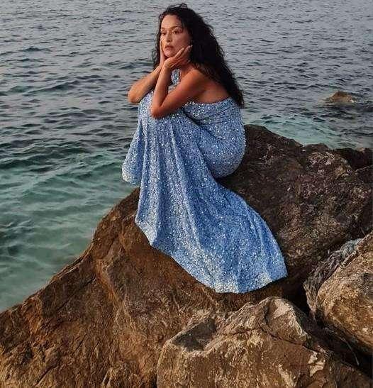 Un lunedì da protagonista per Moira Lena Tassi all’Open Air Museum Italo Bolano di Portoferraio