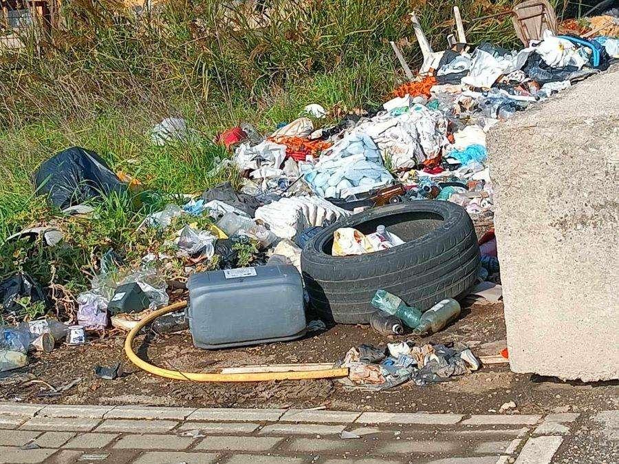 Parla l'assessore comunale di Perugia: "La discarica abusiva di Santa Sabina non può essere rimossa per indagini in corso"