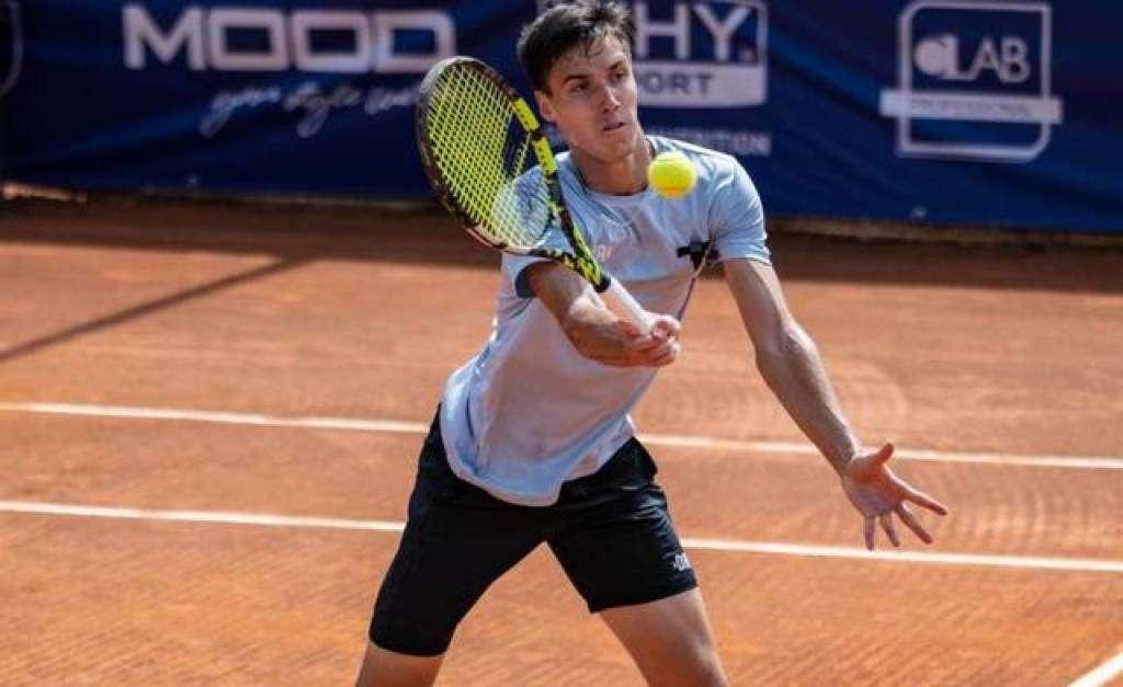 Difficoltà agli Internazionali di tennis di Perugia: il maltempo rallenta il programma