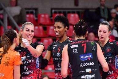 La Bartoccini Perugia domani in casa contro Bergamo: vincere per continuare a sperare