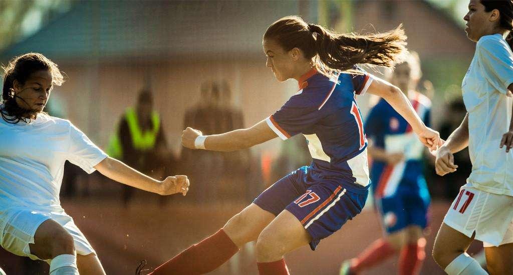 Cresce ovunque la popolarità del calcio femminile, ma non in Umbria