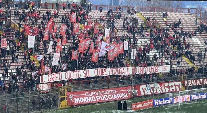 "Difficile capire del Perugia la differenza di rendimento tra casa e fuori: visto che il modulo con i suoi pregi (pochi) e difetti (molti) è lo stesso"
