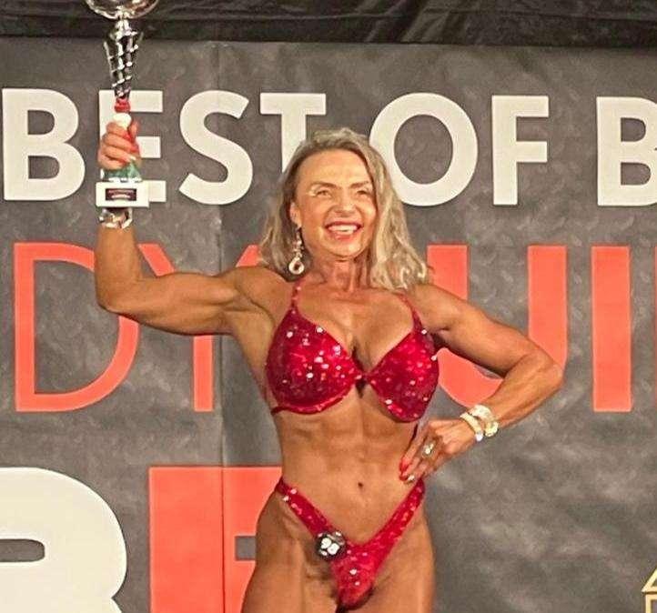 Una pluriucampionessa imbattibile: per Elena Zinove ancora una grande vittoria!