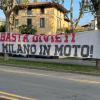 Striscione della Nord fuori dallo stadio: «Tutti a Milano in moto!»