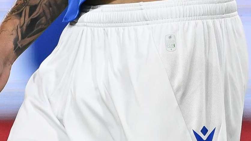 La patch di Genova “Capitale Europea dello Sport 2024” sui pantaloncini della Sampdoria