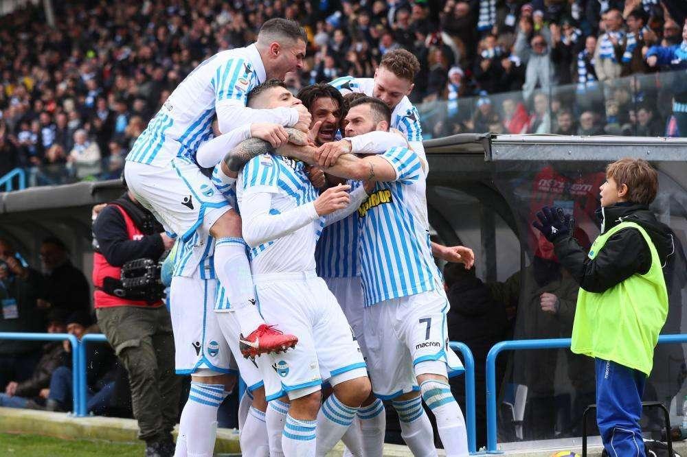 Prima rete in A per Simic, Vrioni sempre prezioso, stop forzato dei ragazzi ad Arezzo