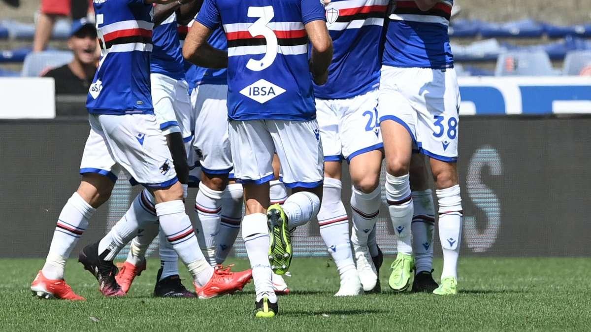 Sampdoria festeggia sui social: "One, two, three... we are family!"
