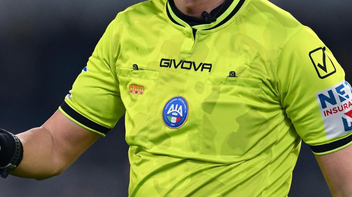 Proteste Sampdoria per possibile tocco di braccio, intervento VAR