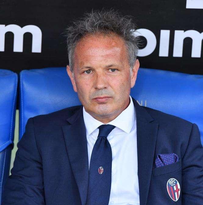 Mancini al fianco di Mihajlovic: "Sei troppo forte, questo ti fa un baffo"