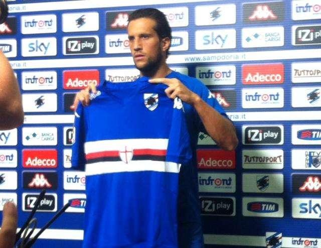 PHOTOGALLERY - La presentazione di Silvestre
