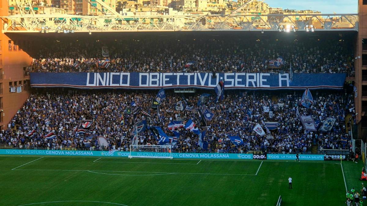 Sampdoria - Juve Stabia: striscione in Sud "Unico obiettivo: Serie A"