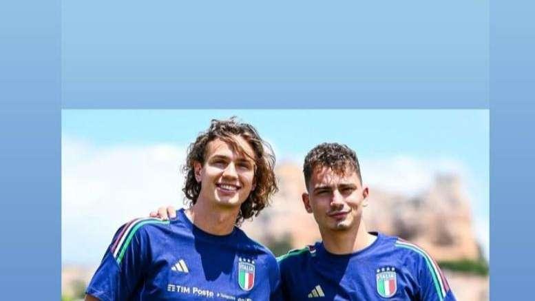 Sampdoria, foto social di Esposito e Ghilardi nel ritiro dell'U21