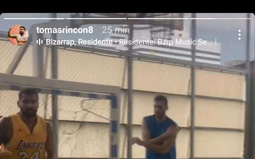 Sampdoria, Rincon si diverte con il basket: scelta maglia di Bryant