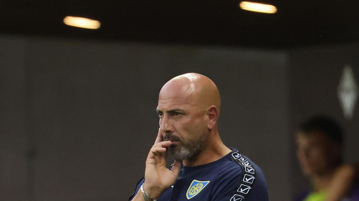 Carrarese, Calabro: "Bagno d'umiltà. Già con la Sampdoria tornare a macinare punti"