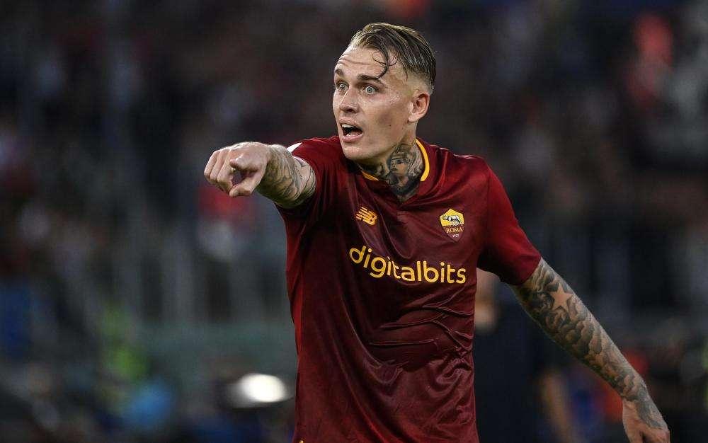 Calcio: Roma; Karsdorp operato al menisco, stagione a rischio