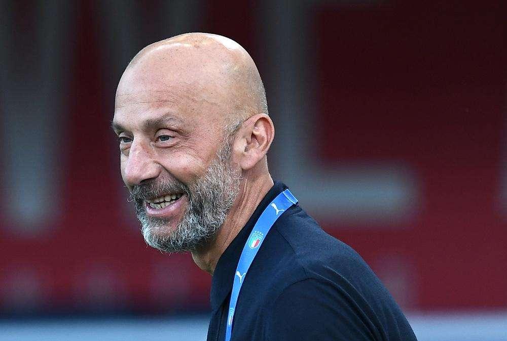 Vialli festeggia il ritorno in Serie A della Cremonese: "Well done!"