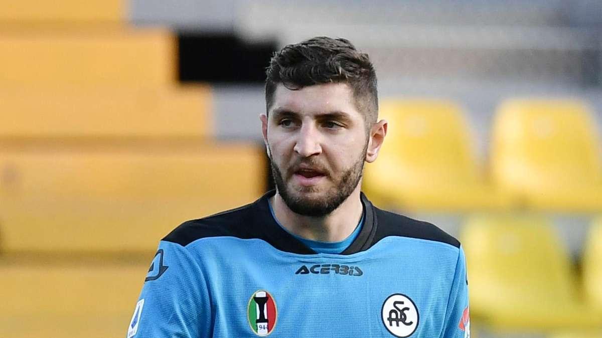 Altra prestazione solida per Chabot. Solo 45' per un problema muscolare
