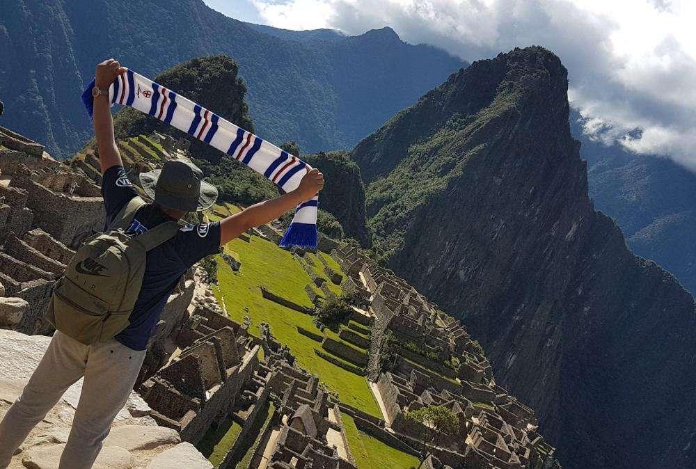 "Bevo e scatto per la Samp": Matteo conquista Machu Picchu