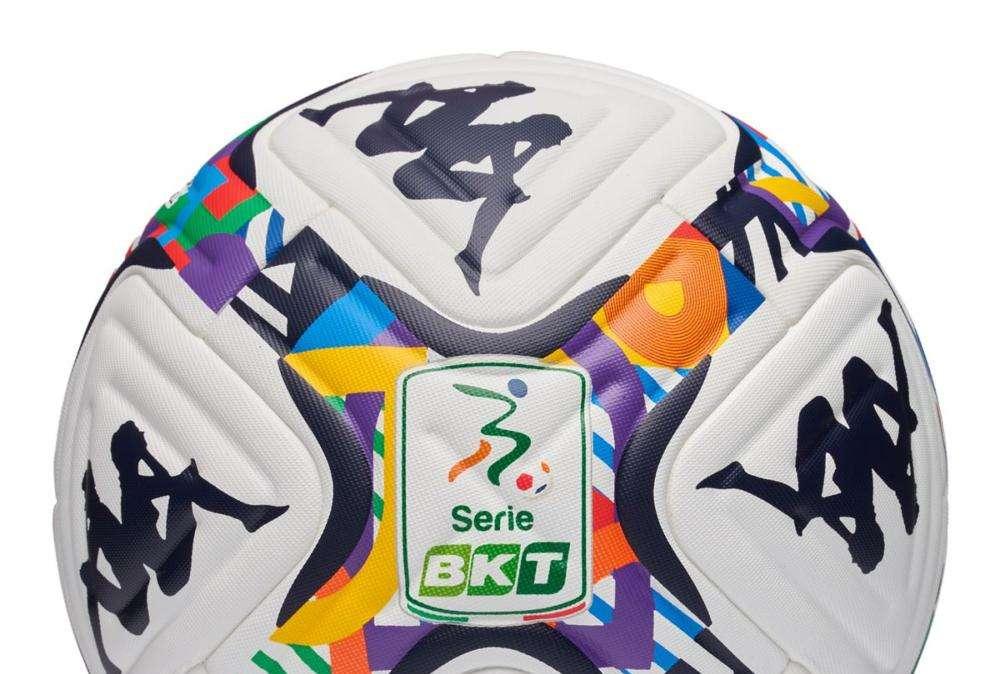 Serie B: pallone ufficiale sarà il Kombat Ball Serie Bkt 2025/26