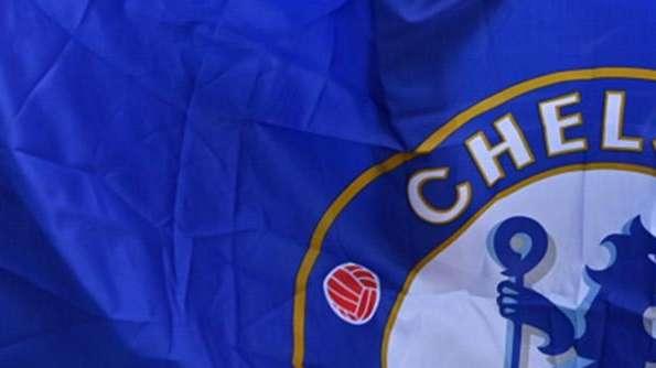 Chelsea, la coreografia dei tifosi in ricordo di Vialli
