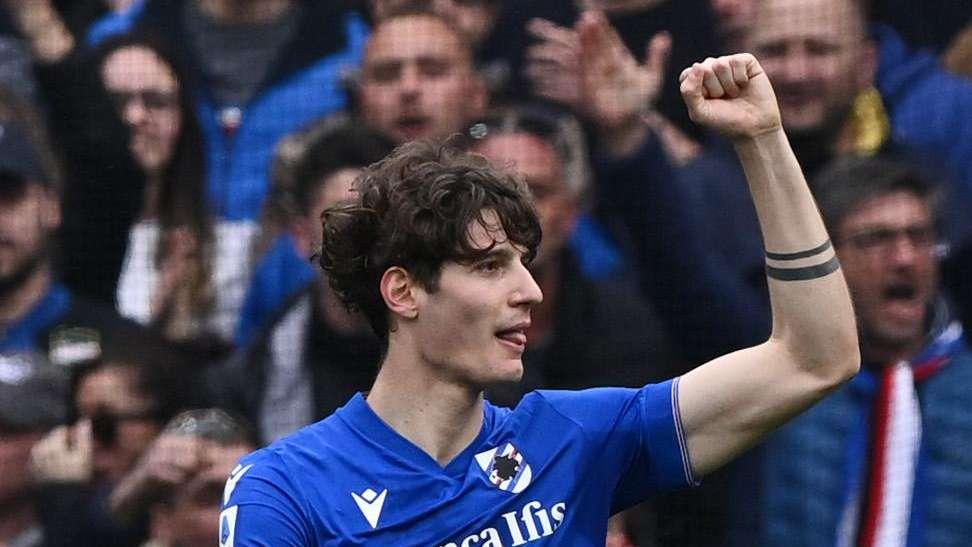 Roma-Sampdoria, Zanoli al 45': "Stiamo soffrendo, dobbiamo tenere botta"