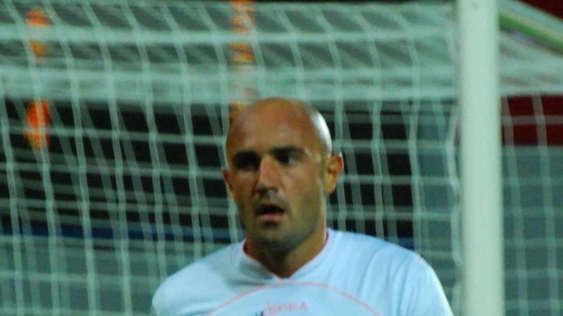 Maccarone e Macheda per scardinare la retroguardia rossonera