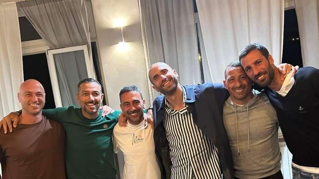 Ex Sampdoria, scatto social per Quagliarella con Palombo, De Silvestri e Foti