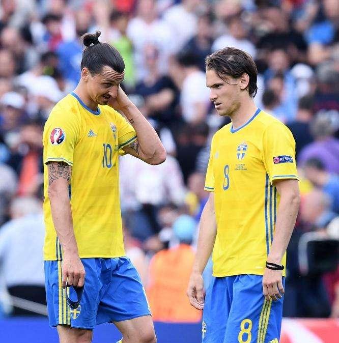 Ekdal su Ibrahimovic: "Molto piacevole poterlo incontrare. Suo ritorno positivo per Serie A"