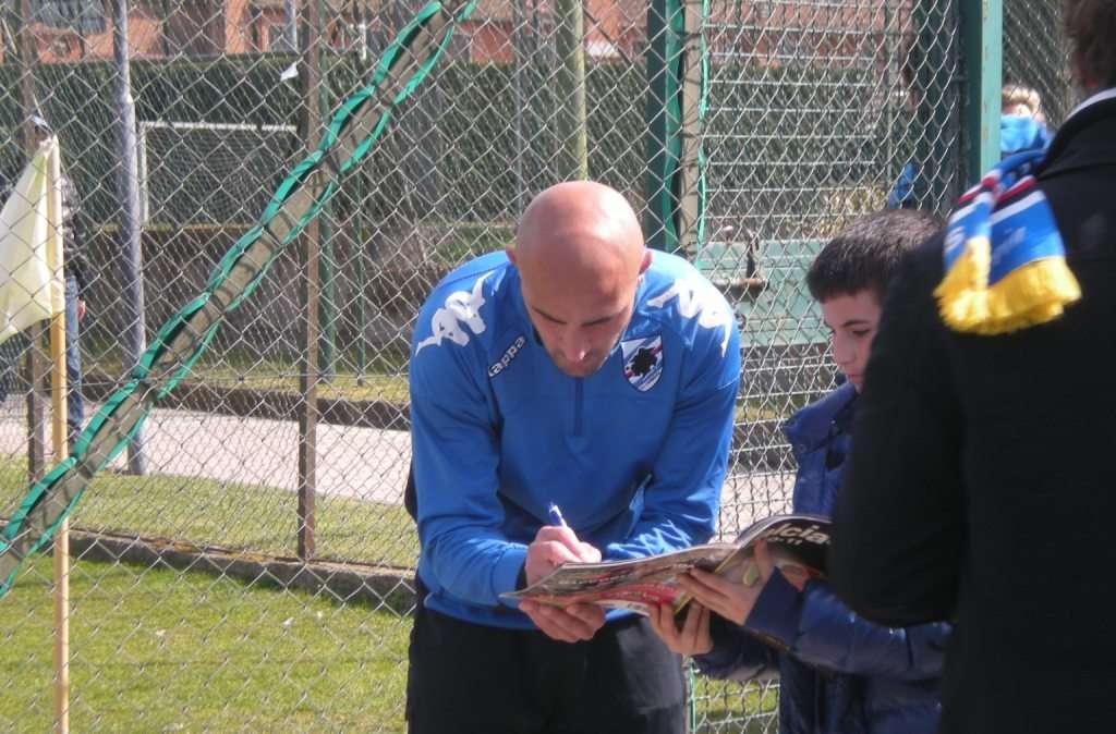 Samp alla Borghesiana: Maccarone firma autografi