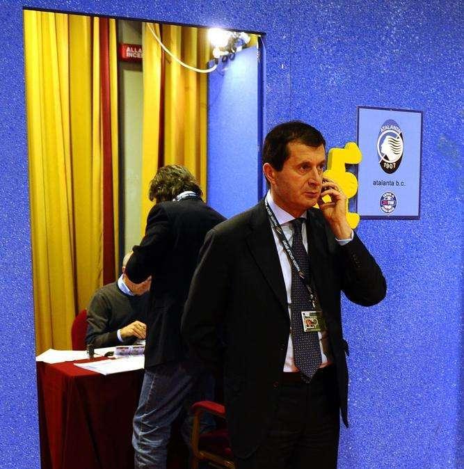 Come giudicate il mercato della Samp: insufficiente, sufficiente o soddisfacente? Partecipate al nostro sondaggio!