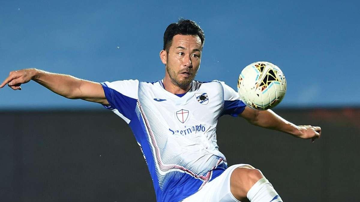 Yoshida in Sardegna, risposta social di Bonazzoli: "Sei bellissimo con la maschera" 