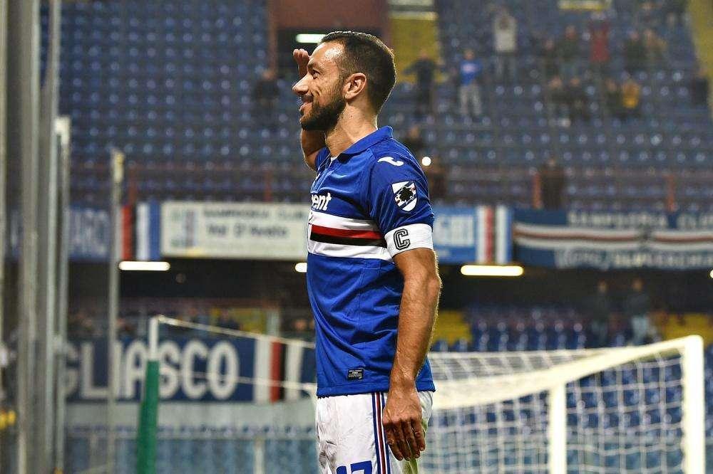 Quagliarella: "Grazie per aver aiutato un anziano a salire sui cartelloni"