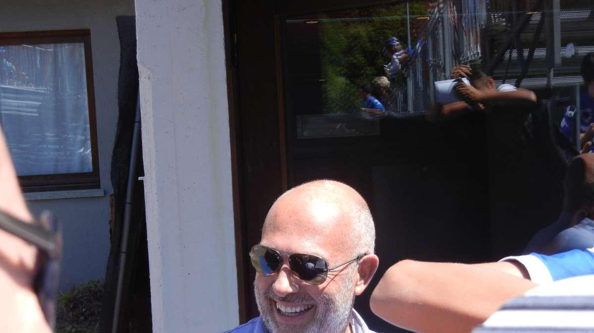 BARDONECCHIA LIVE - Bagno di folla per il vice presidente Garrone. Lunga coda ai botteghini