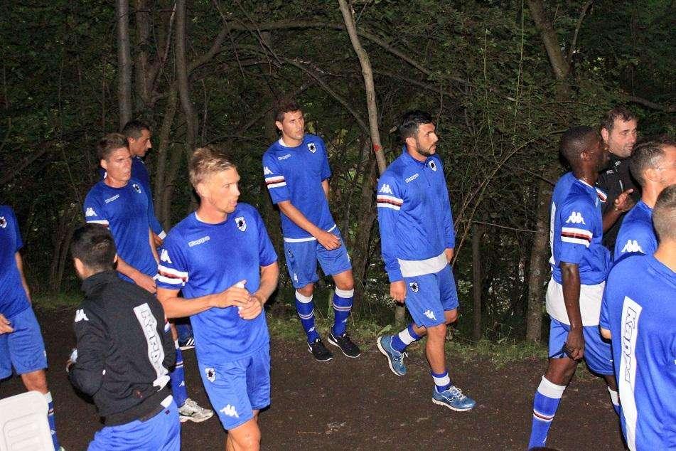 BARDONECCHIA LIVE - PHOTOGALLERY: esercizi col pallone e ripetute nel bosco