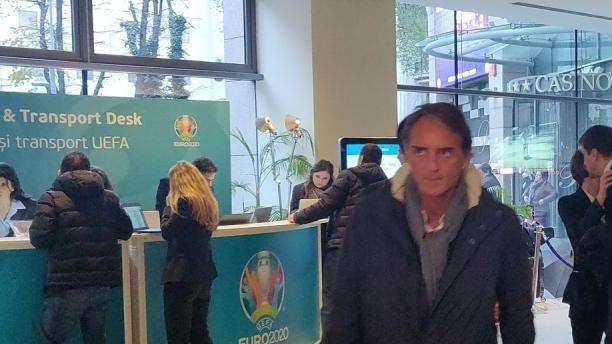 Mancini: "Sinisa è un amico. Felice che le cose stiano migliorando"