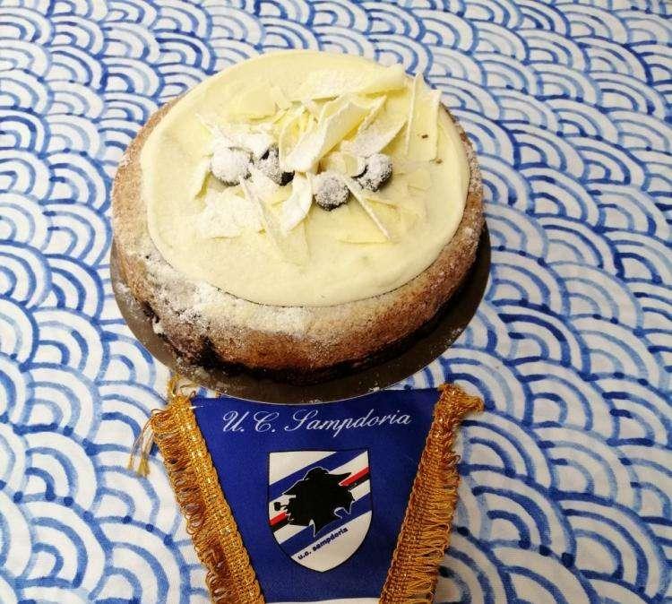 "Bevo e scatto per la Samp": la ragazza del '46 festeggiata a Copenaghen