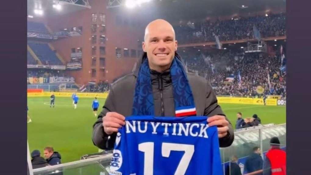 Sampdoria, Nuytinck allo stadio: "Bello essere tornato"