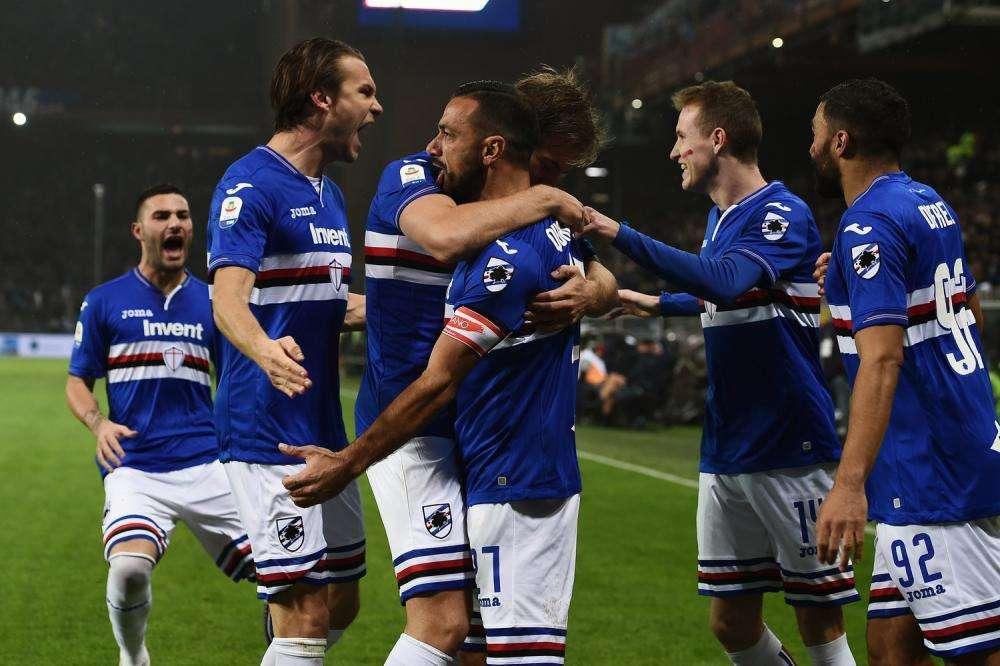 Presentata la prima collezione retrò blucerchiata