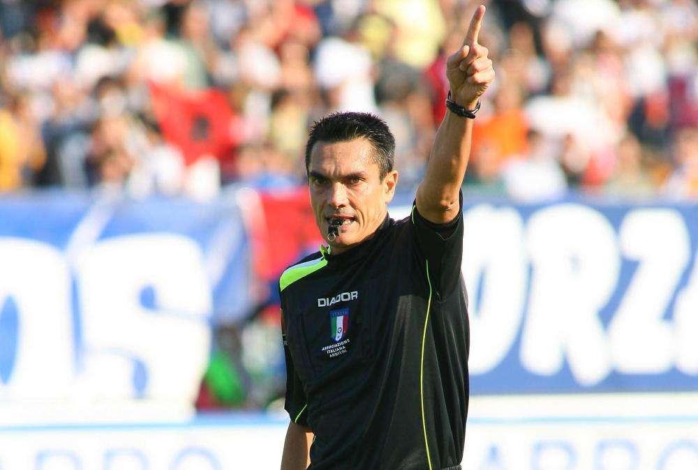 Roma - Sampdoria, l'ex arbitro Saccani: "Prima ammonizione per non fallo di Murillo"