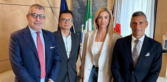 Sindaca Silvia Salis riceve a Palazzo Tursi il proprietario dell’UC Sampdoria Joseph Tey