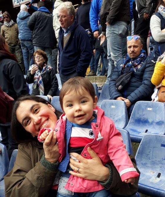 "Bevo e scatto per la Samp": Giulia, l'emozione della prima volta nella Sud