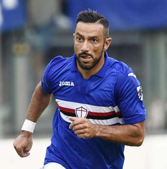 SAMPDORIA GONFIA LA RETE – Attacco pirotecnico: il leone, il furetto e Benjamin Button