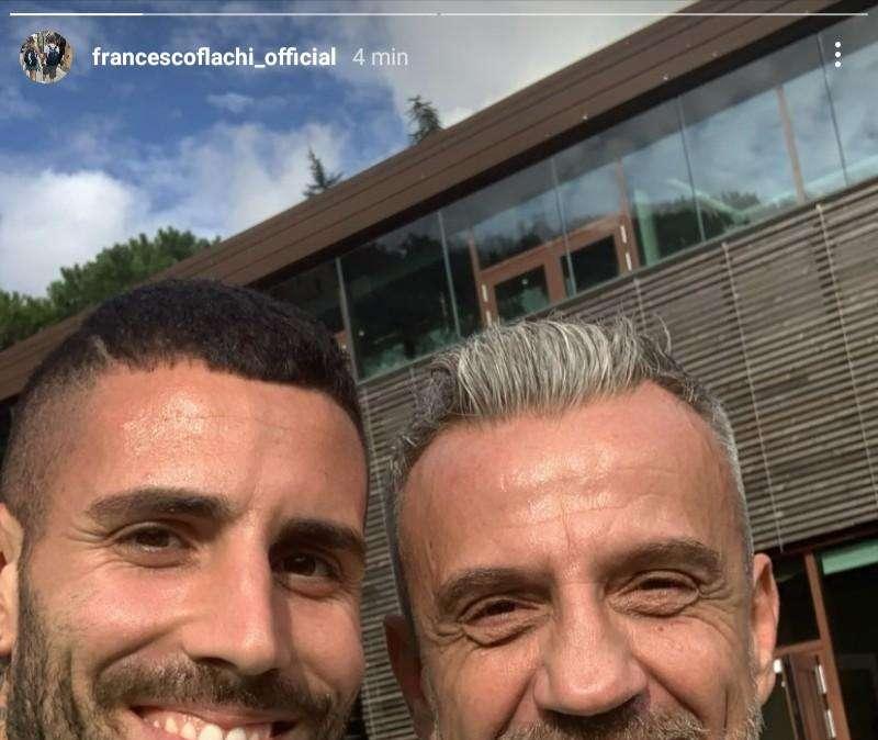 Social Sampdoria, Flachi a Bogliasco, selfie con Tutino: "Da 10 a 10..."