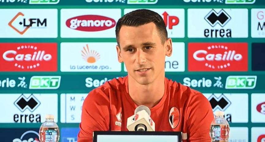 Sampdoria - Bari, dubbi di formazione per Longo