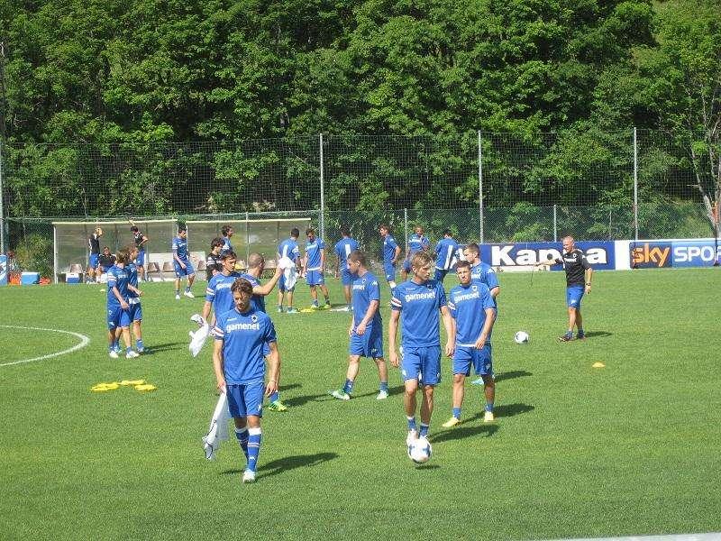 BARDONECCHIA LIVE - PHOTOGALLERY: l'allenamento mattutino sul campo