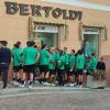 SN - Sassuolo in festa a Fondo: l'abbraccio con i tifosi neroverdi e i trentini
