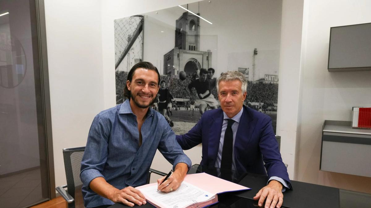 Bologna, ora è UFFICIALE: Darmian firma e porta esperienza a Palladino