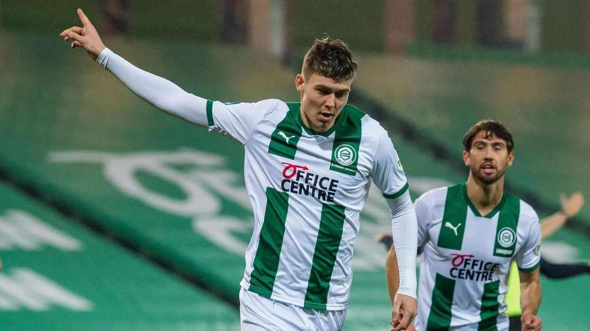 Calciomercato Sassuolo: caccia a Strand Larsen, è duello al Bologna