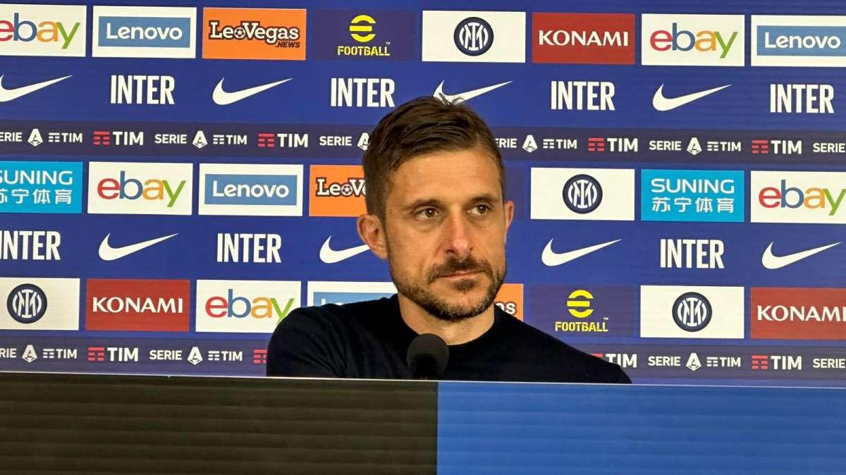 Dionisi e il rinnovo col Sassuolo, prima apertura del mister: "Lo vogliamo entrambi"